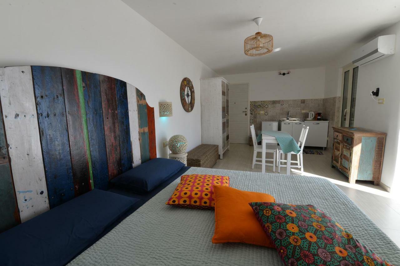 B&B A Pochi Passi Полиньяно-а-Маре Экстерьер фото